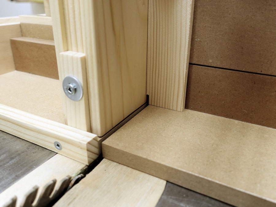 building the advanced box joint jig from MDF